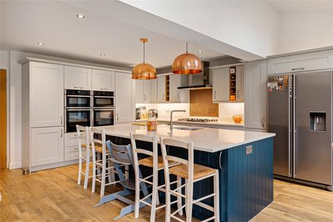14 Bridge Garth, Clifford, Wetherby, LS23 6HF