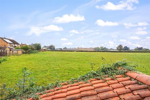 14 Bridge Garth, Clifford, Wetherby, LS23 6HF