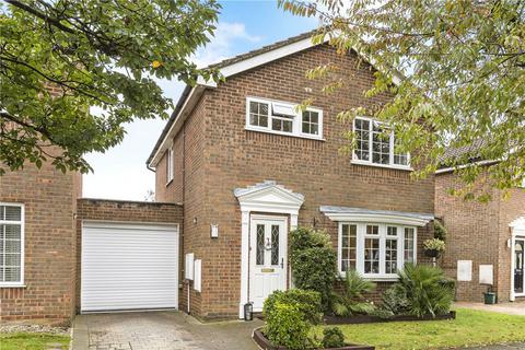 3 bedroom detached house for sale, The Shaws, Welwyn Garden City, Hertfordshire