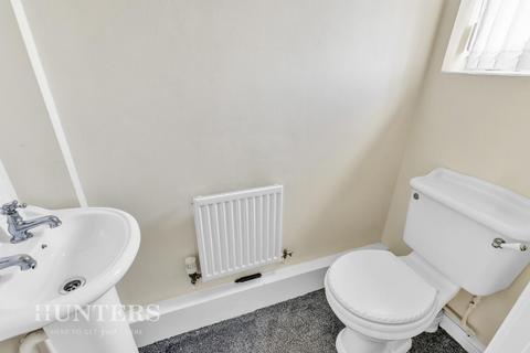30 Watersheddings Way, Oldham, OL4 2RE