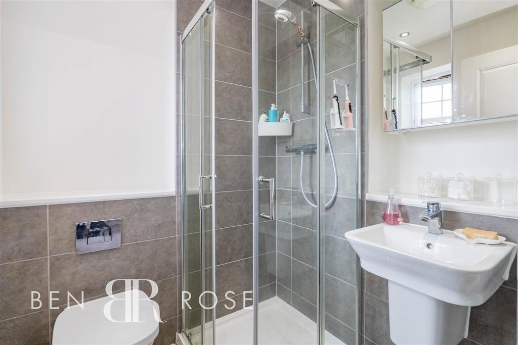 Master Ensuite