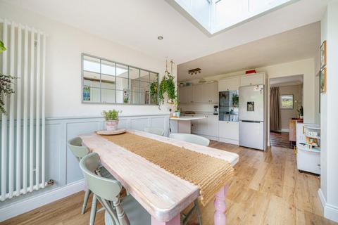 50 Saxon Drive, London, W3 0NR