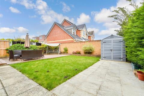 8 Brasted Close, Sutton, SM2 5BE