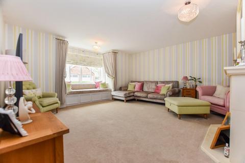 10 Ladbrook Close, Elmsett, Ipswich, IP7 6LD