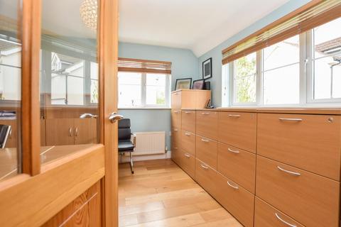 10 Ladbrook Close, Elmsett, Ipswich, IP7 6LD