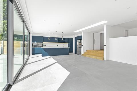 5 bedroom detached house for sale, Waterfall Road, London, N14