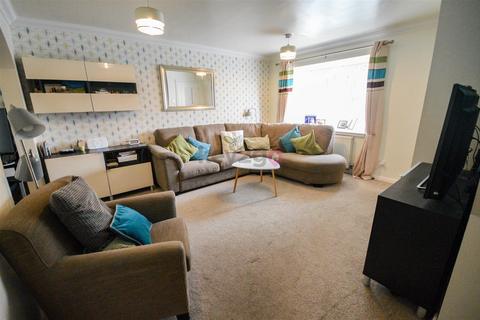 3 bedroom link detached house for sale, Malham Gardens, Halfway, Sheffield, S20