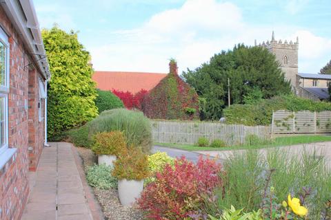 3 bedroom detached bungalow for sale, The Levels, Wrawby, DN20