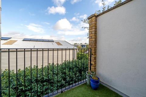 2 bedroom block of apartments for sale, Worton Road,  Isleworth,  TW7