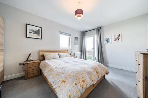 2 bedroom block of apartments for sale, Worton Road,  Isleworth,  TW7