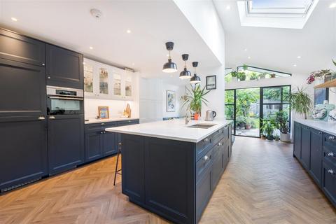 4 bedroom house for sale, Gladstone Road, Ashtead KT21