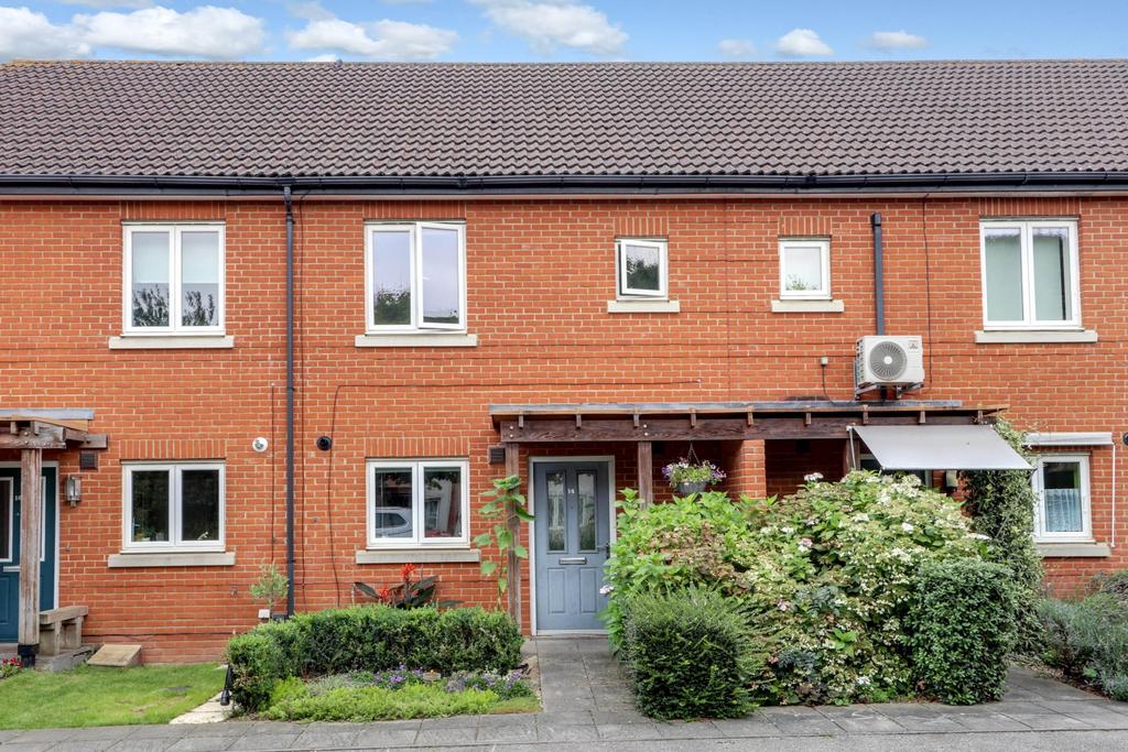14 Knox Road, Guildford 2 bed terraced house for sale £375,000
