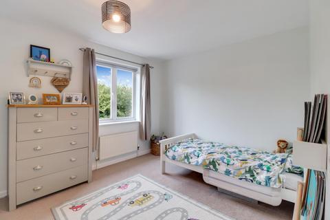 14 Knox Road, Guildford, GU2 9AH
