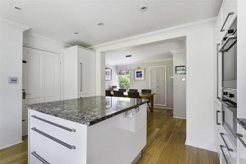 Timbershades Ashurst Drive, Boxhill, Tadworth, KT20 7LS