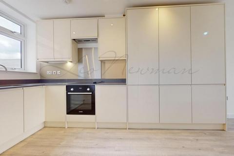 2 bedroom flat to rent, Caroline Street, Limehouse, E1