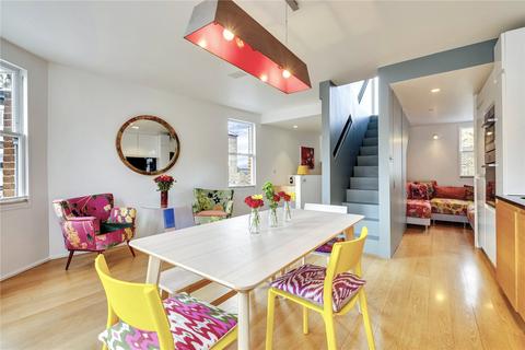 2 bedroom apartment for sale, Ashness Road, SW11