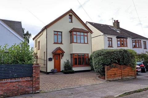 4 bedroom detached house for sale, Scratton Road, Stanford-le-hope SS17