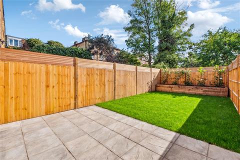 3, Rushleigh, 32 Thurleigh Road, London, SW12 8UE