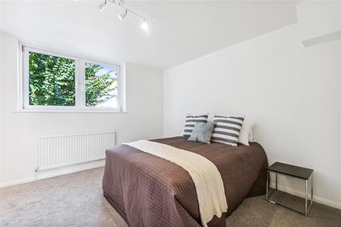 3, Rushleigh, 32 Thurleigh Road, London, SW12 8UE