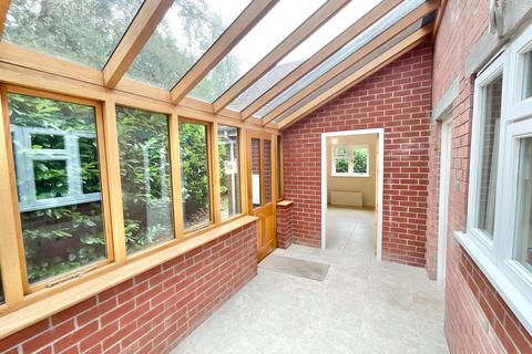 1 Ashfields, Hinstock, Market Drayton, TF9 2NG