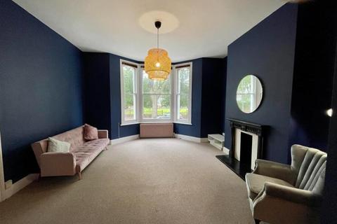 67c Alexandra Road, Southend-on-sea, SS1 1EY