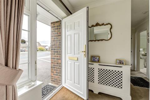 2 bedroom bungalow for sale, Cedar Close, Ferring, Worthing, West Sussex, BN12