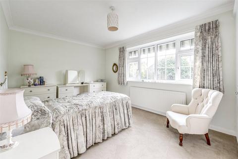 7 Cedar Close, Ferring, Worthing, BN12 5LH