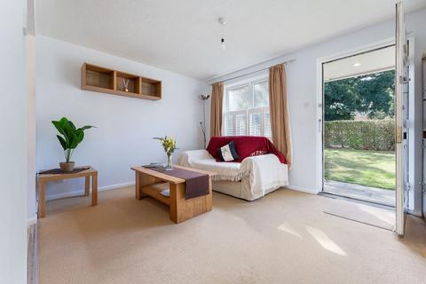 1 bedroom flat for sale, Burghley Hall Close, London SW19