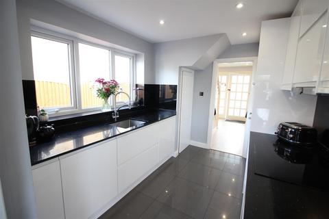 3 bedroom detached house for sale, Acaster Drive, Leeds LS25