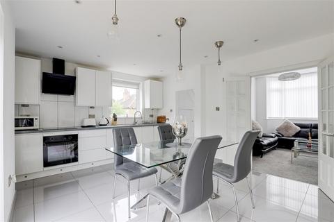 32 Bakerdale Road, Bakersfield, Nottingham, NG3 7GH
