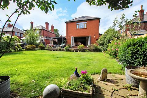 4 bedroom detached house for sale, Prescot Road, St. Helens, WA10