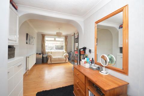 29 Firs Close, Folkestone, CT19 4HZ