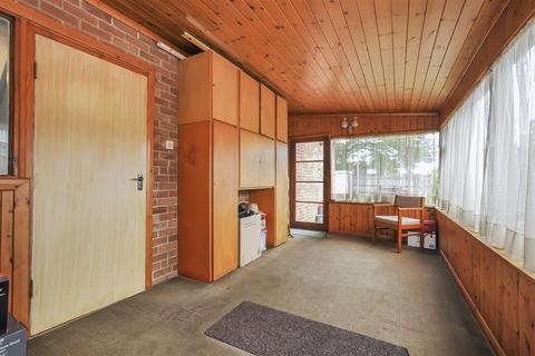 2 Brackendene, Bricket Wood, St Albans, AL2 3SY