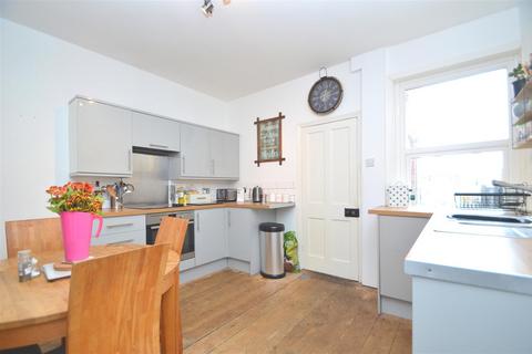 3 bedroom terraced house for sale, Grange Road, East Cowes