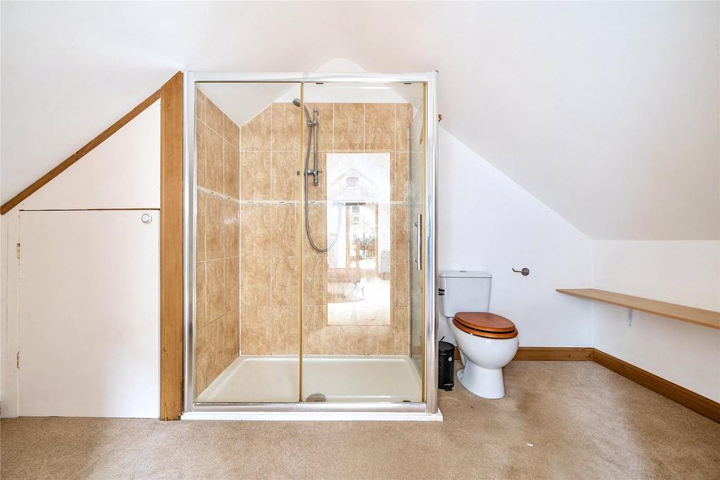Shower En Suite