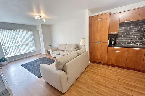 2 bedroom flat for sale, Blacklock Close, Gateshead, Tyne and Wear, NE9 6AS