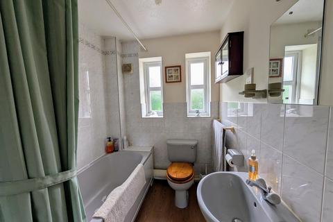 2 bedroom end of terrace house for sale, Worthington Road, Balderton, Newark