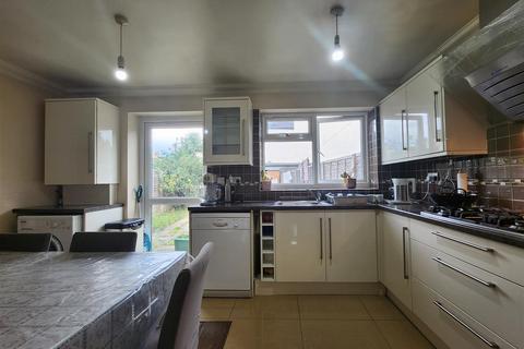 4 bedroom house for sale, Wanstead Park Road, Ilford - CHAIN FREE!