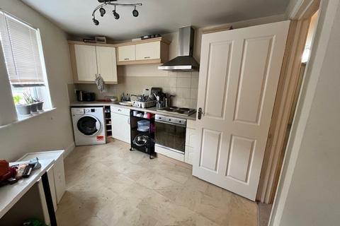 2 bedroom apartment to rent, Middlefield Road, Chippenham SN14