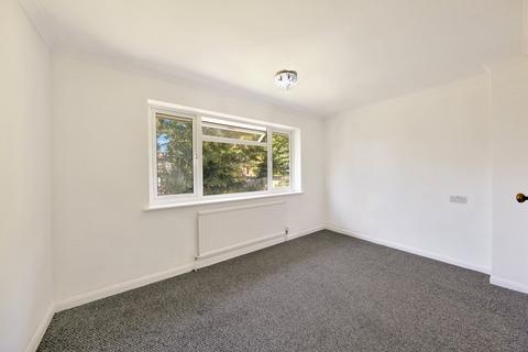 27 Boundary Way, Croydon, CR0 5AU