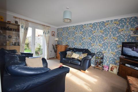 3 bedroom semi-detached house to rent, Fortress Road, Carbrooke, IP25