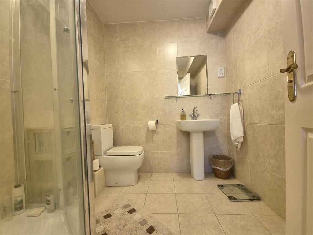 En suite shower/wc