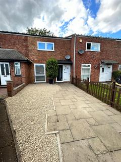 2 bedroom terraced house to rent, Shorediche Close, Ickenham