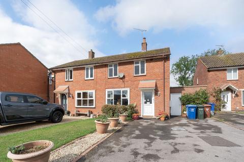 2 bedroom semi-detached house for sale, West Hawthorn Road, Bicester OX25