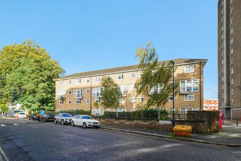 3 bedroom flat for sale, Canterbury Crescent, Brixton, London