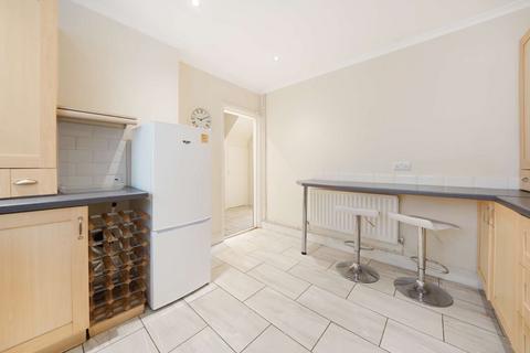 3 bedroom flat for sale, Canterbury Crescent, Brixton, London