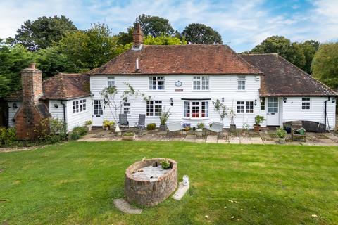 3 bedroom cottage for sale, Ashford Road, Bethersden, Ashford