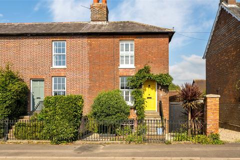 3 bedroom end of terrace house for sale, High Street, Hawkhurst