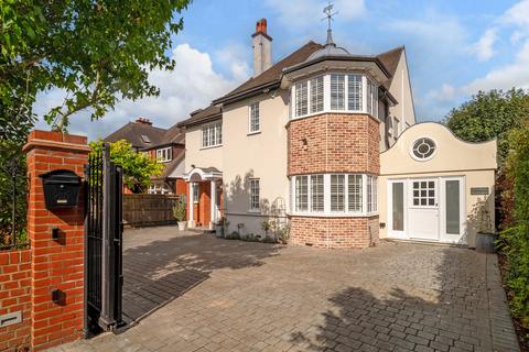 34 Copse Hill, London, SW20 0HG