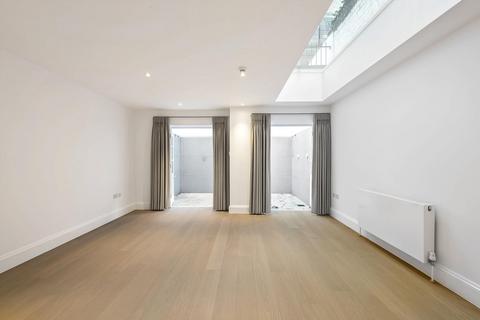 4 bedroom detached house to rent, Oakley Gardens, Chelsea, London, SW3